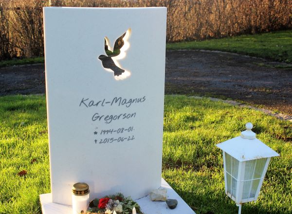 Denna bild har ett alt-attribut som är tomt. Dess filnamn är 9e399-gregerson.jpg