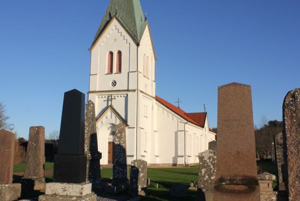 Denna bild har ett alt-attribut som är tomt. Dess filnamn är e560b-stalakyrkagravsten.jpg